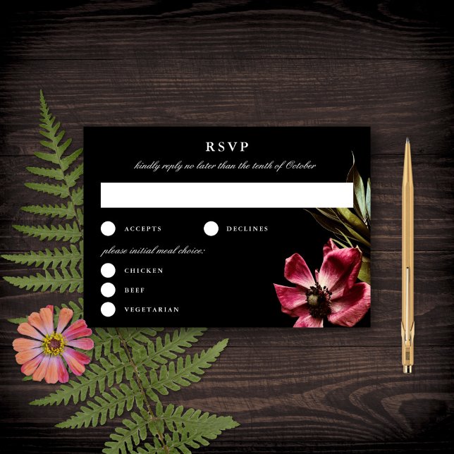 Dark + Moody Elegant Floral Black Wedding RSVP (Subido por el creador)