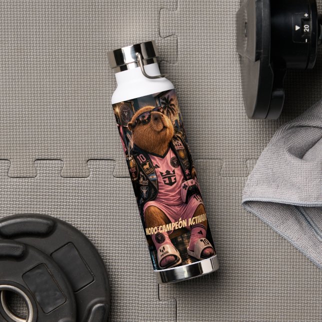 De Agua  Botella Capibarra 10. Modo campeón activado. (Gimnasio (girado))