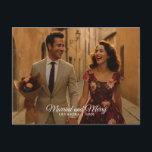 De Anuncios Postal casada y morada<br><div class="desc">Casado y Feliz: Una postal que se siente como un recuerdo La risa era real. El momento se descifró. Esta tarjeta no sólo dice "nos casamos"—muestra cómo se ve la alegría cuando es tuya. Nuestra tarjeta postal para fotos casadas y merry está diseñada para parejas que quieren compartir más que...</div>