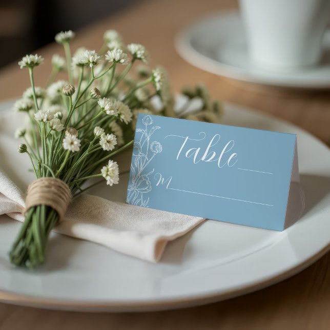 De Asiento Tarjeta plegada Dusty Blue Floral Elegant Place Ca (Wedding Reception Minimalist Dusty Blue Wildflower Seating place card )