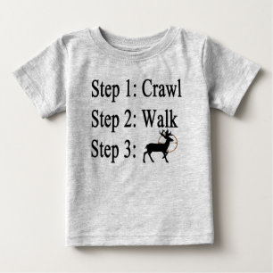 De Bebé Baby Steps cazar camiseta