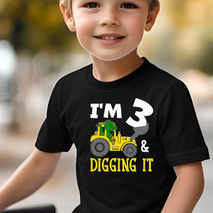 De Bebé Camiseta Dinosaur Boys Digging siendo tres