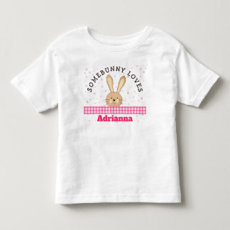 De Bebé Camiseta rosa personalizable Somebunny Loves You p