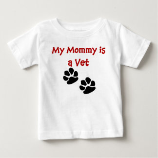 De Bebé Mi mamá es una camiseta del niño del veterinario