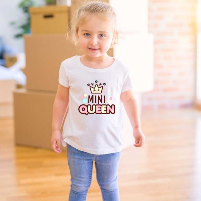 De Bebé Mini camiseta blanca moderna impresa por una reina (Subido por el creador)