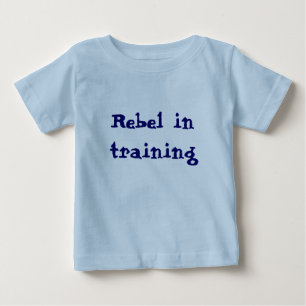De Bebé Rebelde en camiseta del entrenamiento