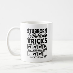 De Café Akita obstinado engaña la taza