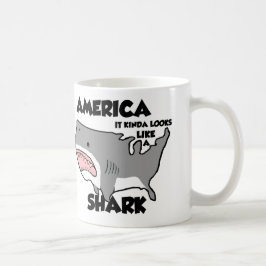 De Café América un poco parece una taza del tiburón