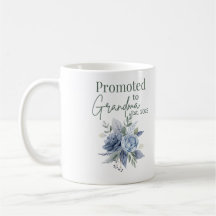 Ascendido a Abuela 2025, taza floral azul