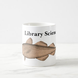 De Café Biblioteca Sciencer con la taza del bacalao
