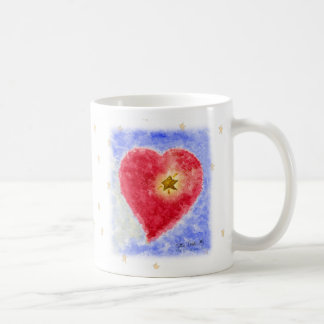 De Café Corazón en la taza blanca