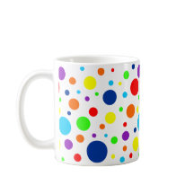 El arco iris mancha la taza