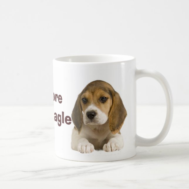 De Café El beagle adora la taza (Derecha)