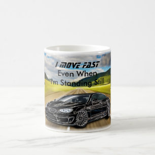 De Café El coche/yo del funcionamiento mueve la taza