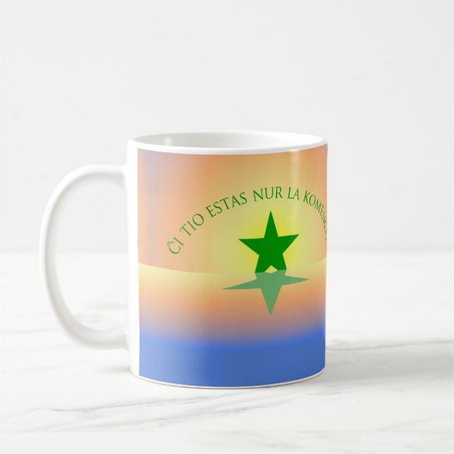 De Café Esperanto: Apenas la taza del principio (Izquierda)