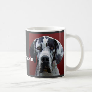 De Café Great dane Harly hace frente a la taza