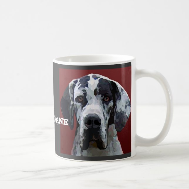 De Café Great dane Harly hace frente a la taza (Derecha)