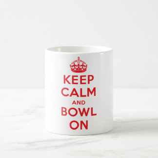 De Café "Guarde la calma y el cuenco en" la taza (blanca)