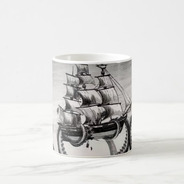 De Café Kraken que sostiene el pirata/la taza del blanco (Centro)
