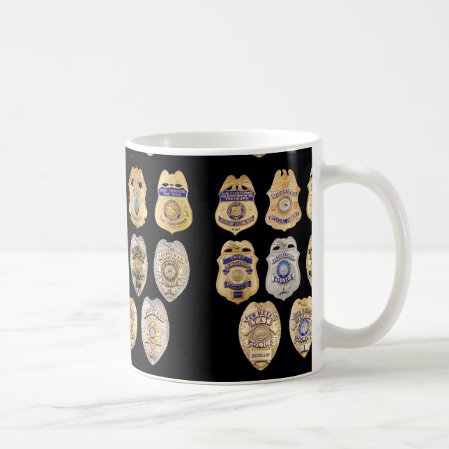 DE CAFÉ LA POLICÍA BADGES LA TAZA (Derecha)