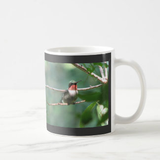 De Café La Rubí-garganta agita taza