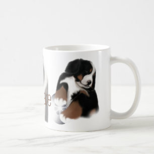 De Café MadDog dirige con la taza del bebé del cuidado