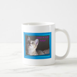 De Café Pino adopta una taza del mascota