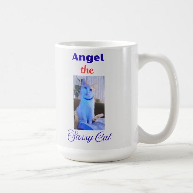 De Café Taza Ángel, el Gato Sassy (Derecha)