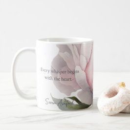 De Café Taza Blush bloom con palabras susurradas