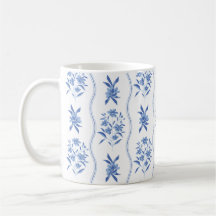 Taza botánica azul y blanca