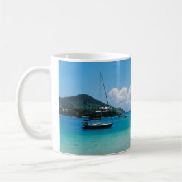 De Café Taza con escena del Caribe