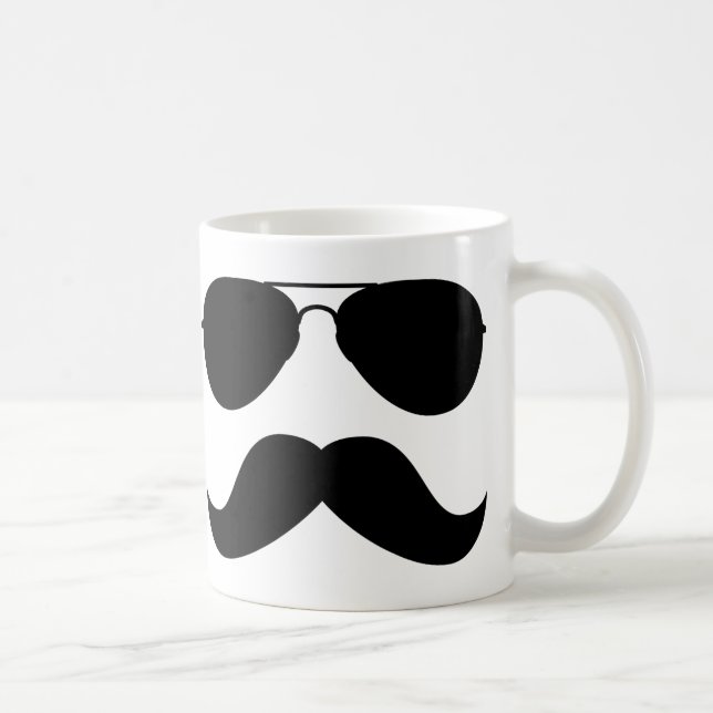 De Café Taza del aviador del bigote (Derecha)