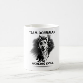 De Café Taza del Doberman del equipo