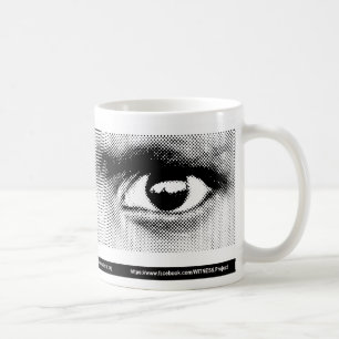 De Café Taza del ojo del TESTIGO