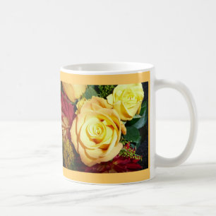 De Café Taza del rosa amarillo