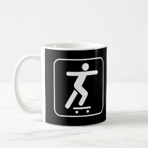 De Café Taza del símbolo que anda en monopatín