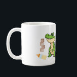 De Café taza divertida linda bebé Cocodrilo<br><div class="desc">El pequeño cocodrilo adorable puede sonar como una idea divertida —porque en realidad,  los cocodrilos son depredadores poderosos— pero cuando la gente describe a uno como “lindo”,  generalmente se están enfocando en su tamaño más pequeño,  comportamiento o incluso una apariencia estilo caricatura.</div>