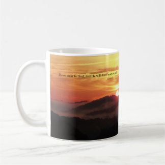 De Café Taza Draw Near Sunrise