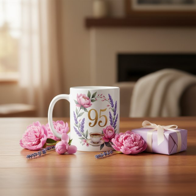 De Café Taza elegante personalizada para el 95 cumpleaños  (Personalized 95th Birthday Grandma Elegant Mug)
