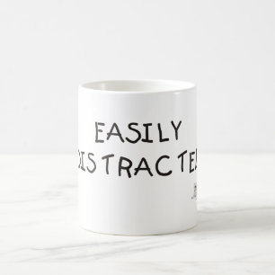 De Café Taza fácilmente distraída