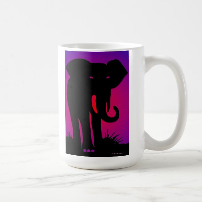 De Café Taza observada rosa del elefante (Derecha)