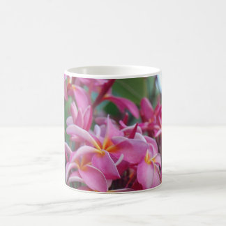 De Café Taza rosada del Plumeria