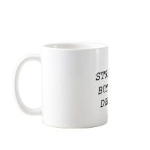 Taza subrayada, pero bien vestida