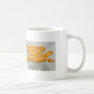 De Café taza tallada del águila