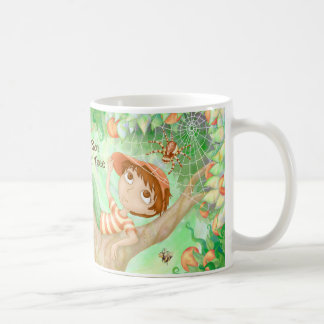 De Café Un muchacho en un árbol - taza del muchacho del