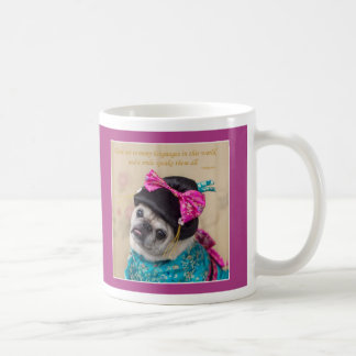 De Café Una sonrisa habla toda la taza del barro amasado