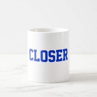 De Café Una taza más cercana