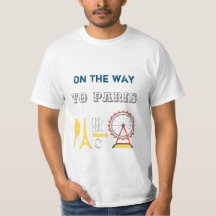 De camino a París hombres con camiseta blanca
