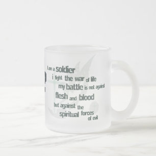De Cristal Esmerilado Soy una taza helada cristiano del soldado