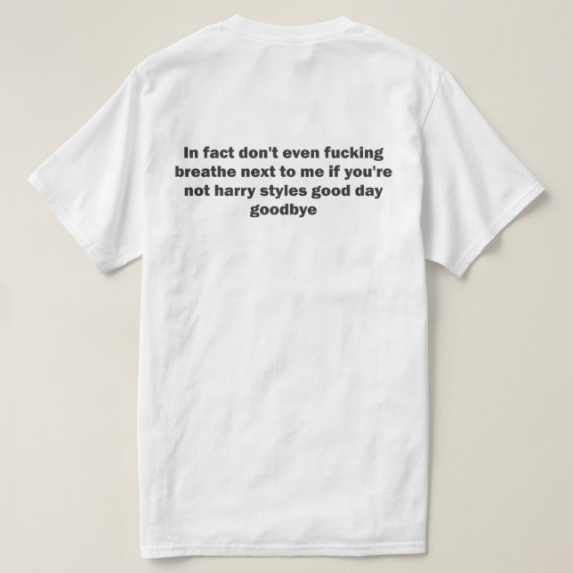 De hecho no hace incluso… la camisa (Reverso del diseño)